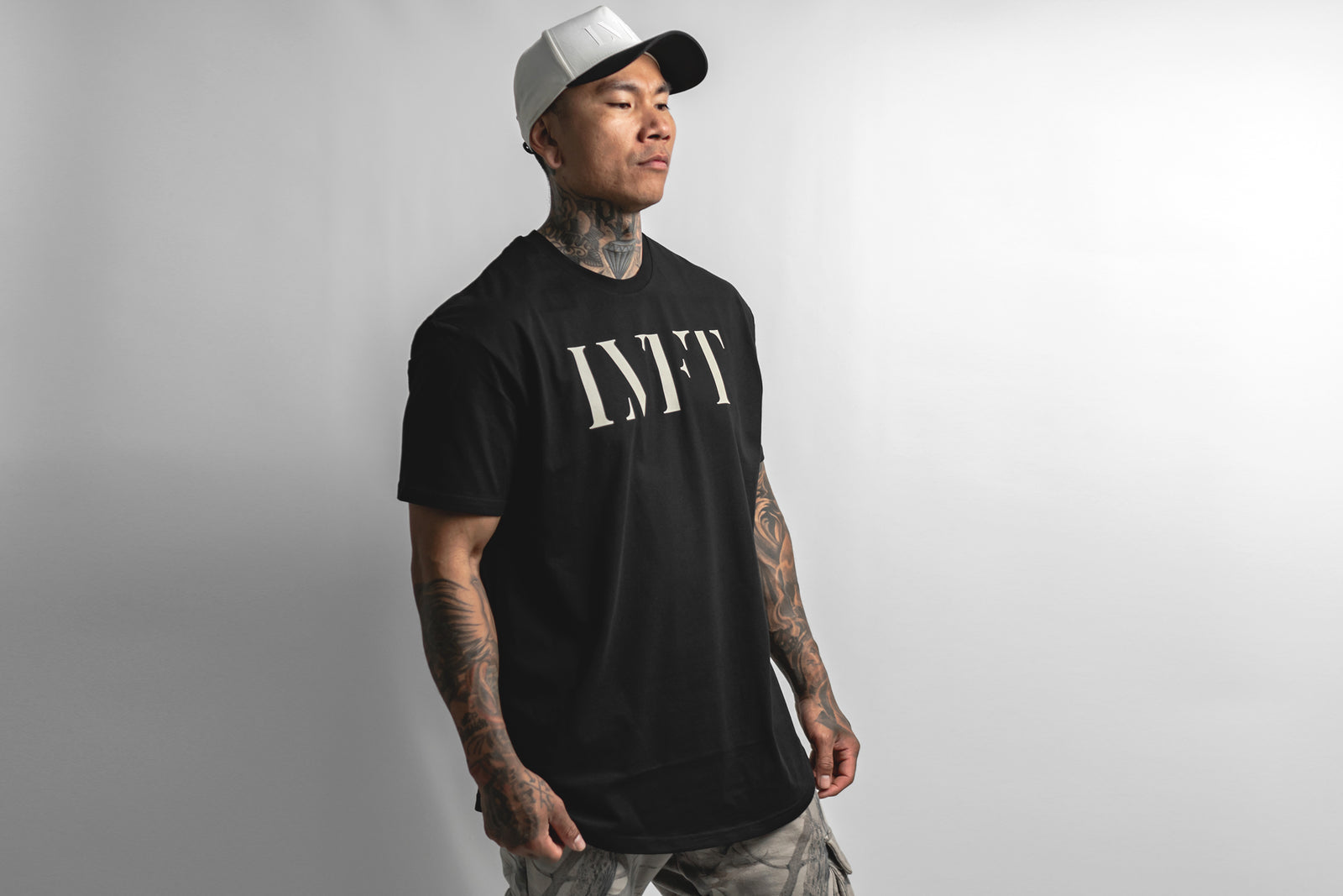 Echo Monochrome Scallop Tee - Black / Khaki