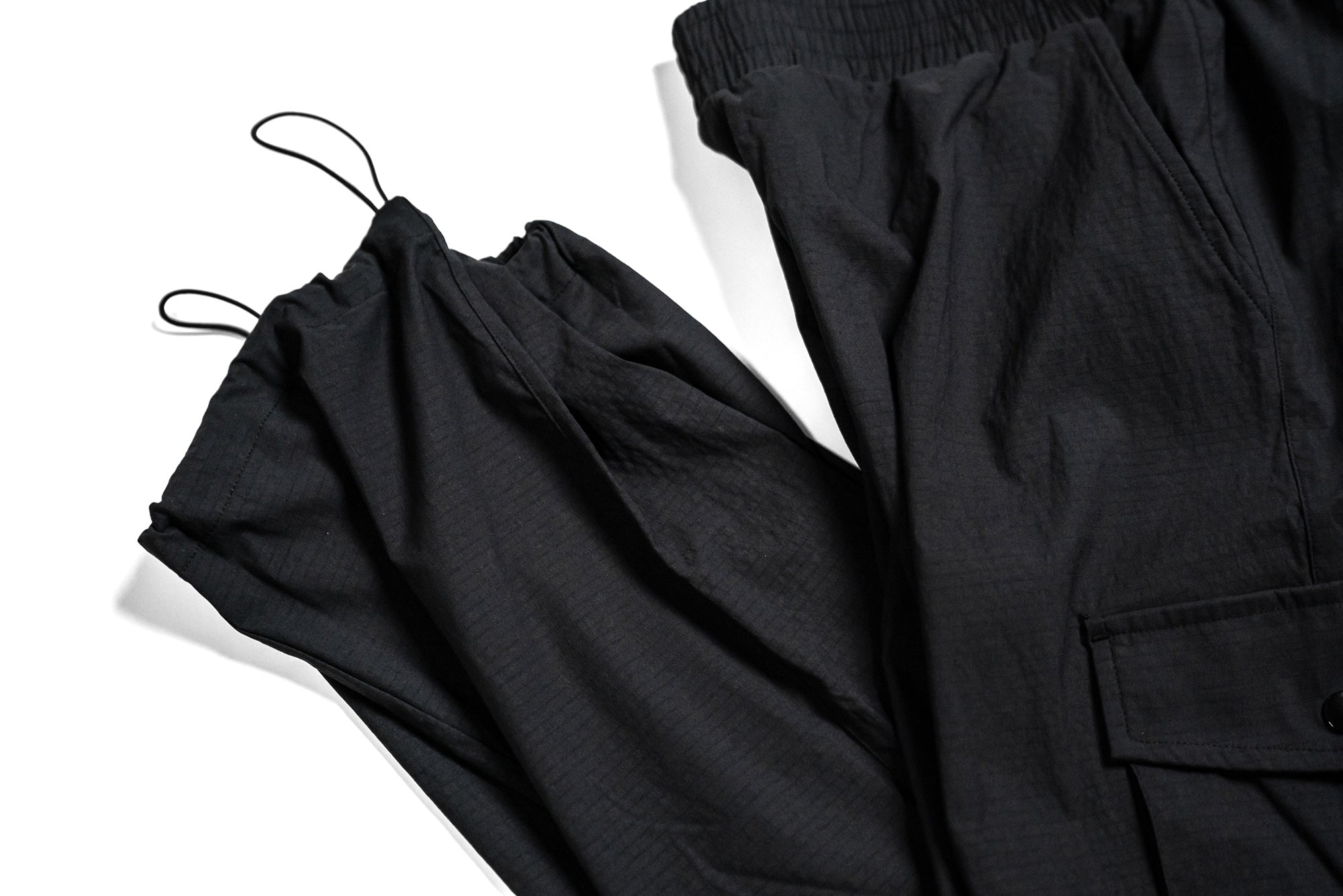 Hybrid Active Cargos - Black