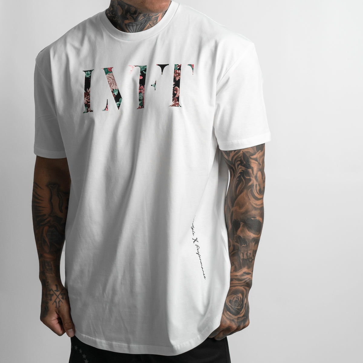 Echo Noir Scallop Tee - White