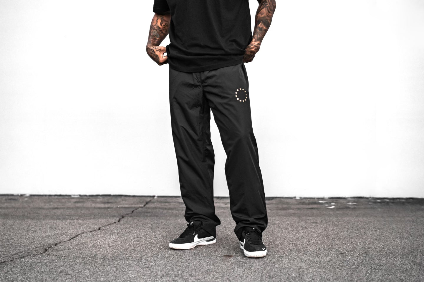 Breakers - Black/Gold