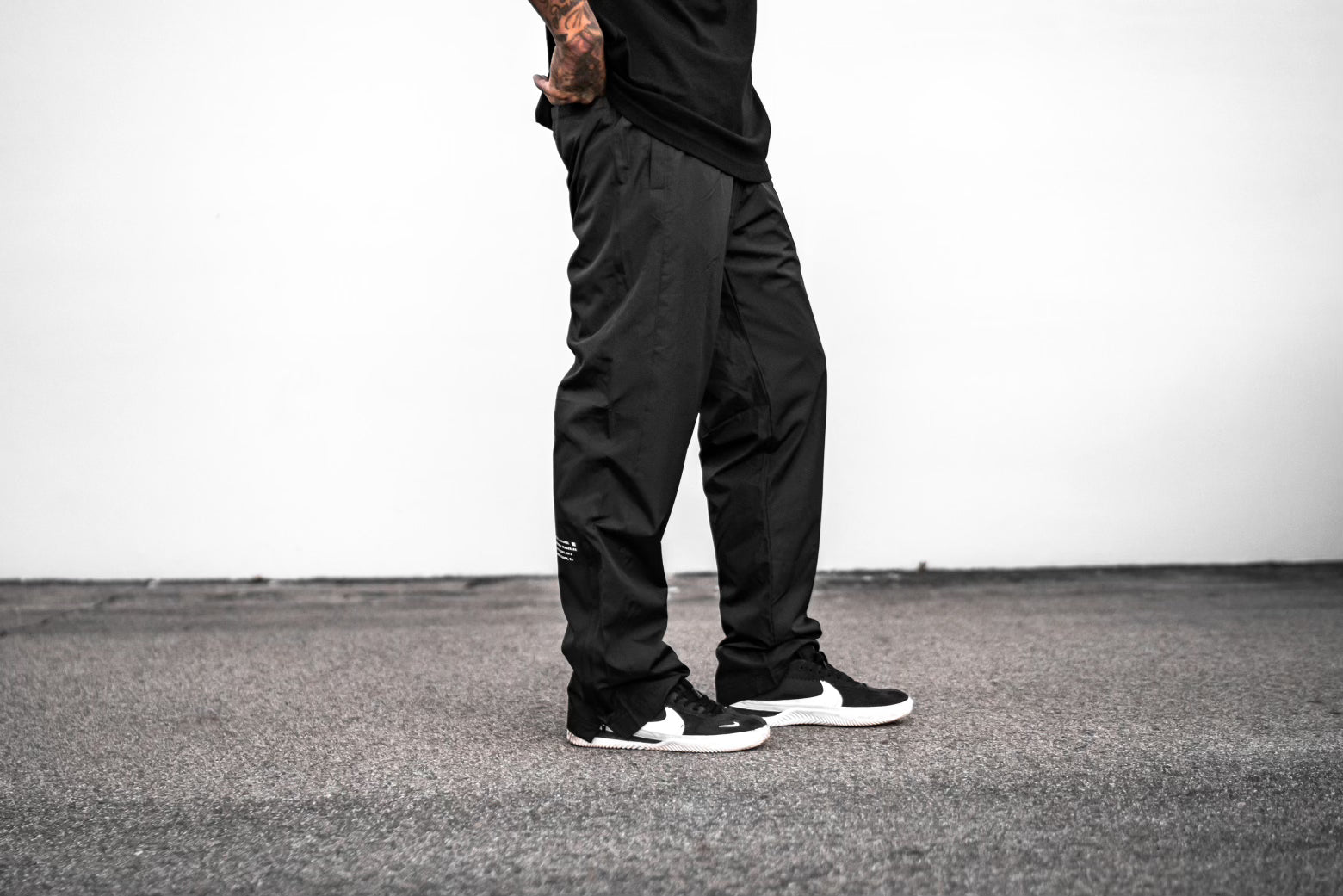 Breakers - Black/Gold