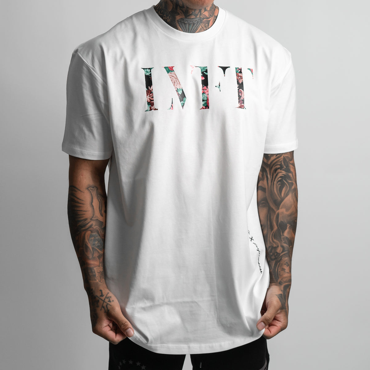 Echo Noir Scallop Tee - White