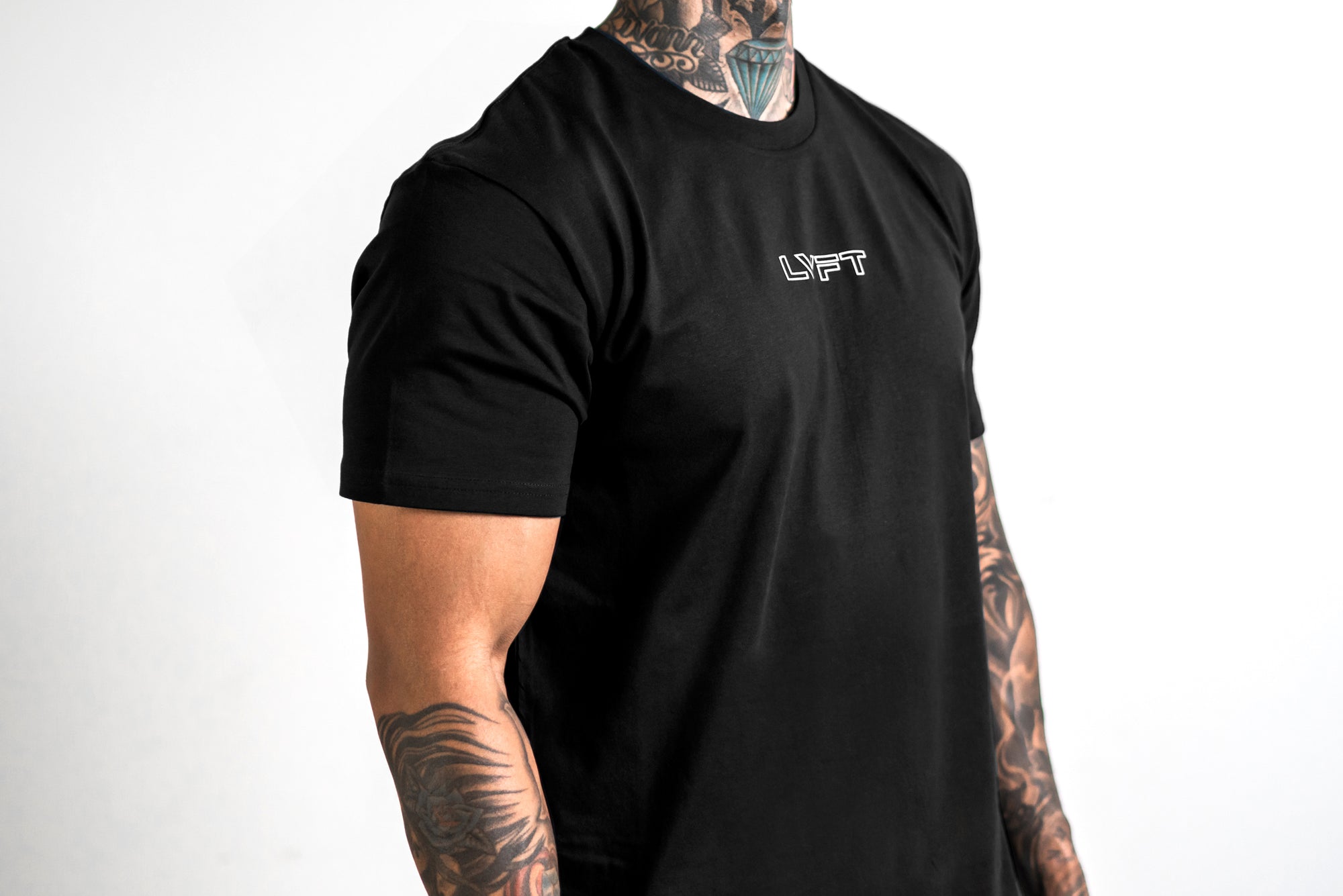 Slate Scallop Tee - Black / White