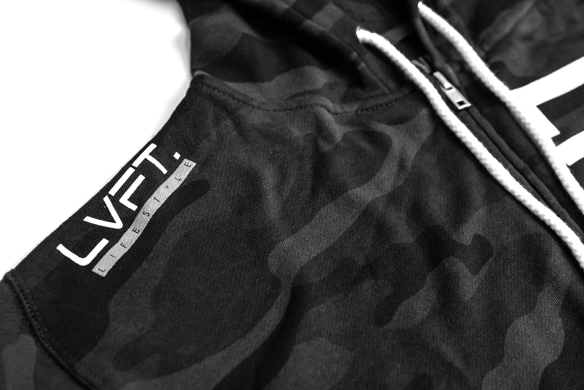 Live Fit Zip Up - Black Camo