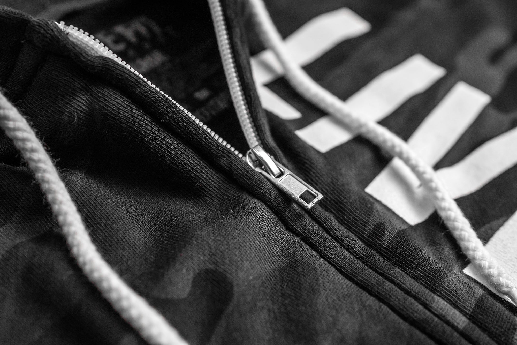 Live Fit Zip Up - Black Camo