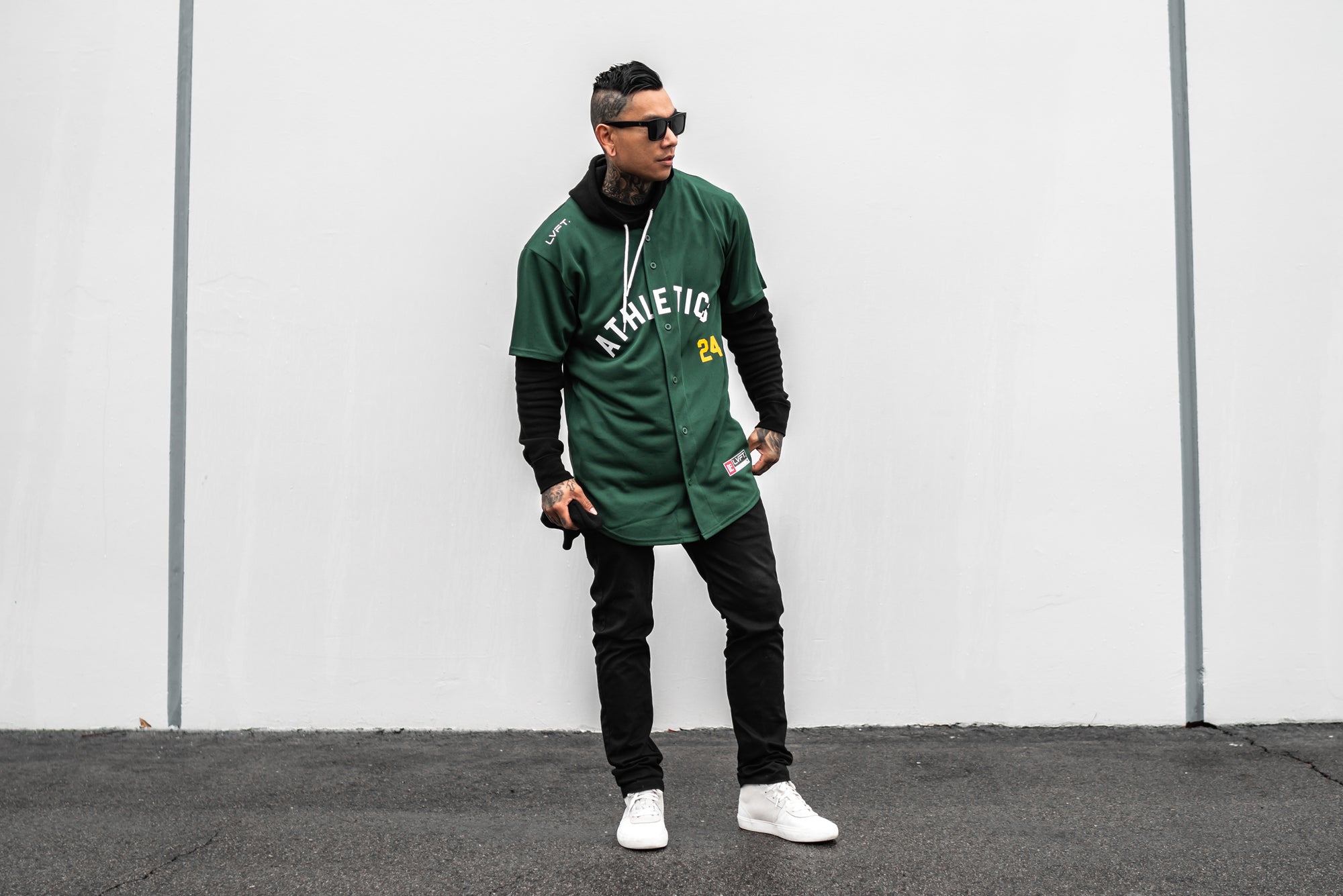 Latest fashion clothes, Baseball jersey outfit, Jersey outfit