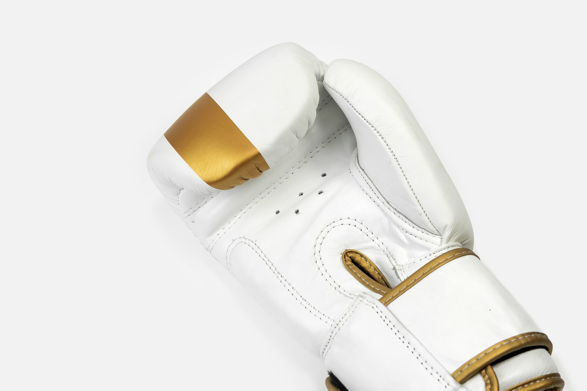 Thai Boxing Gloves - White/Gold